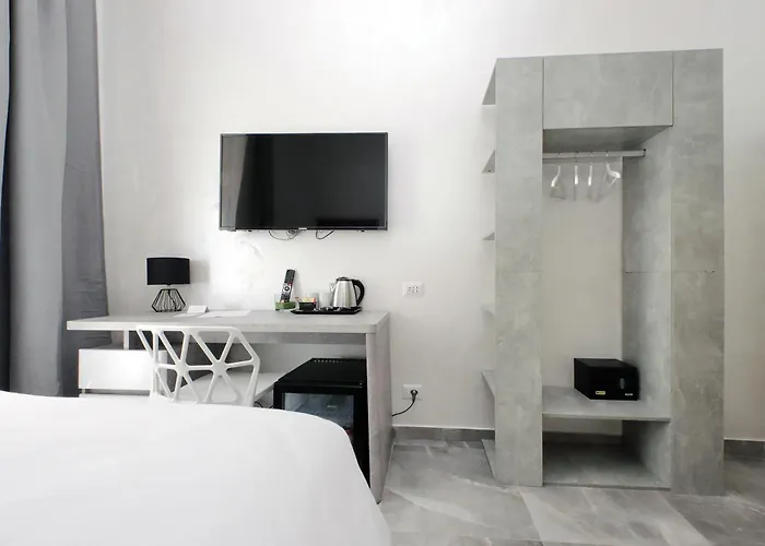 Dolcevitasuite Гостевой дом 4*